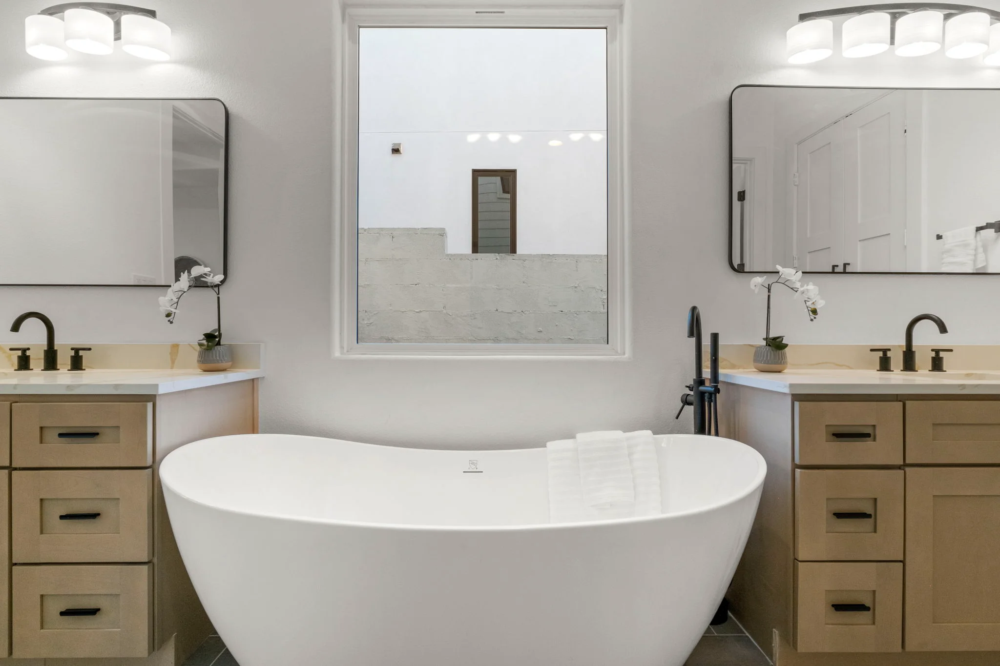 Vabulous Living Staging Co. in New Braunfels